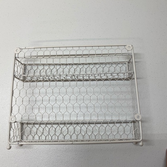 NWOT Chicken Wire 2 Tier Rack - Picture 6 of 8